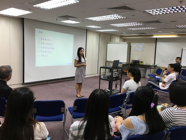 Ms Hazel Cheung, Assistant Human Resources Manager of A.S. Watson Group introduces the current retail industry’s economic situation, variety of retailing jobs, summer internship and their store manager trainee programme in Watsons Group.