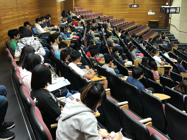 The seminar attracted more than 100 students from the Department of Construction Technology and Engineering