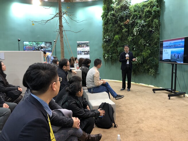 Horticulture and Landscape Management (HLM) Programme Leader Dr. Allen ZHANG presented “Conservation and Intelligent Management of Urban Trees in Hong Kong” on 12 Nov 2018, highlighting special protective strategies deployed for old and valuable trees and daily tree risk management.