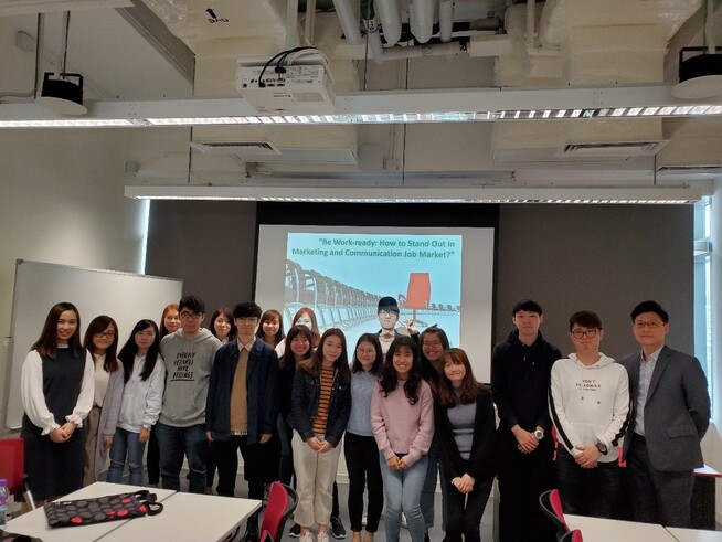 Miss Felicia FAN, Teaching Fellow of BA (Hons) Public Relations and Management Programme, invited Mr. Raman HONG, Manager of Commercial Staffing, Kelly Services Hong Kong and his team to visit THEi on 25 March, 2019 to deliver a WIL talk titled “Be Work-ready: How to Stand Out in Marketing and Communication Job Market?”