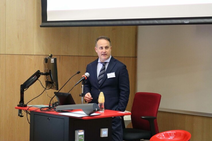 Prof. Raffaele Lafortezza from the University of Bari Aldo Moro, Italy, presented on "Establishing nature-based solutions for the development of sustainable and healthy cities: the CLEARING HOUSE project." 